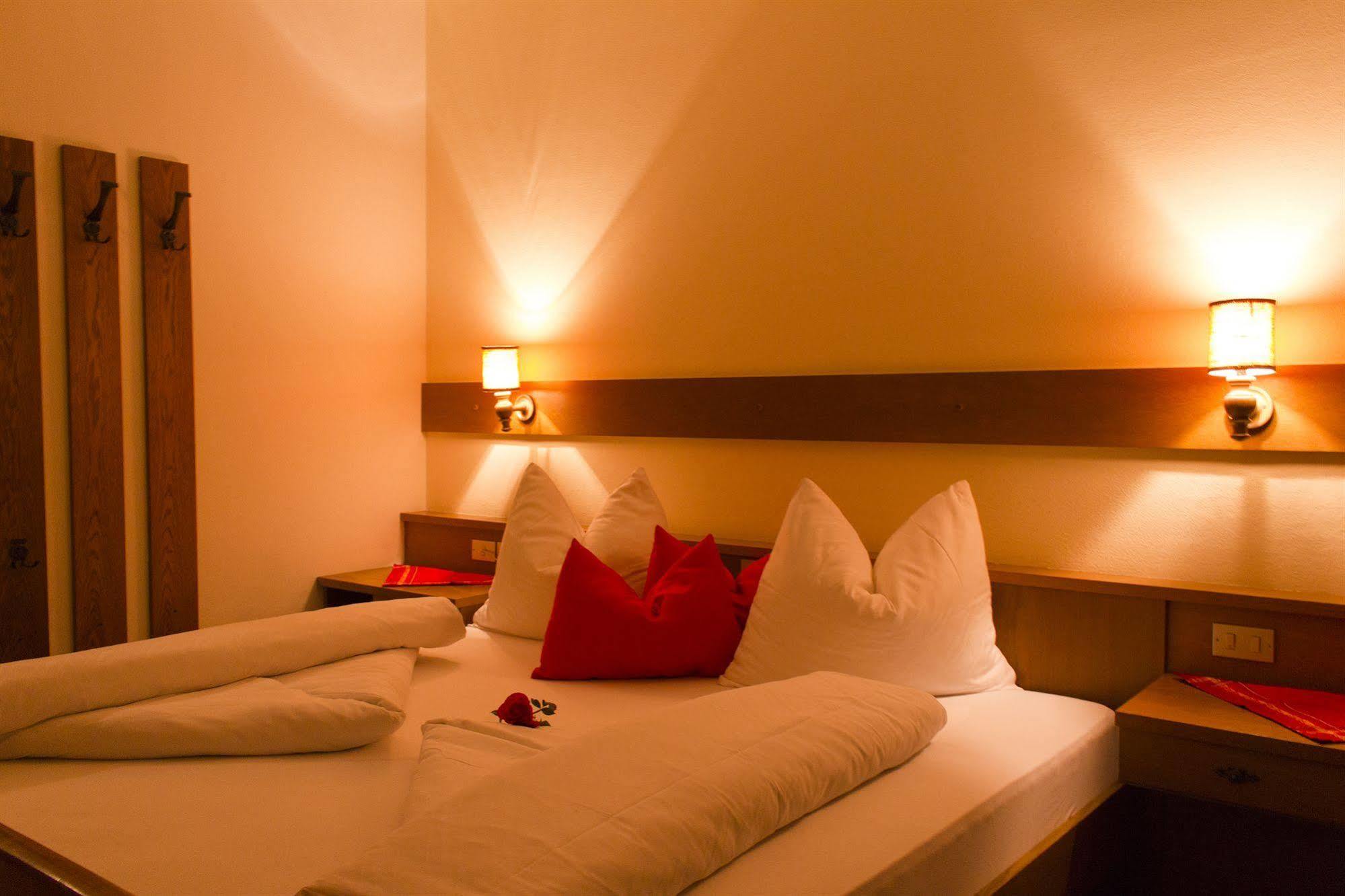 Hotel Tirolerhof San Giorgio  Ngoại thất bức ảnh