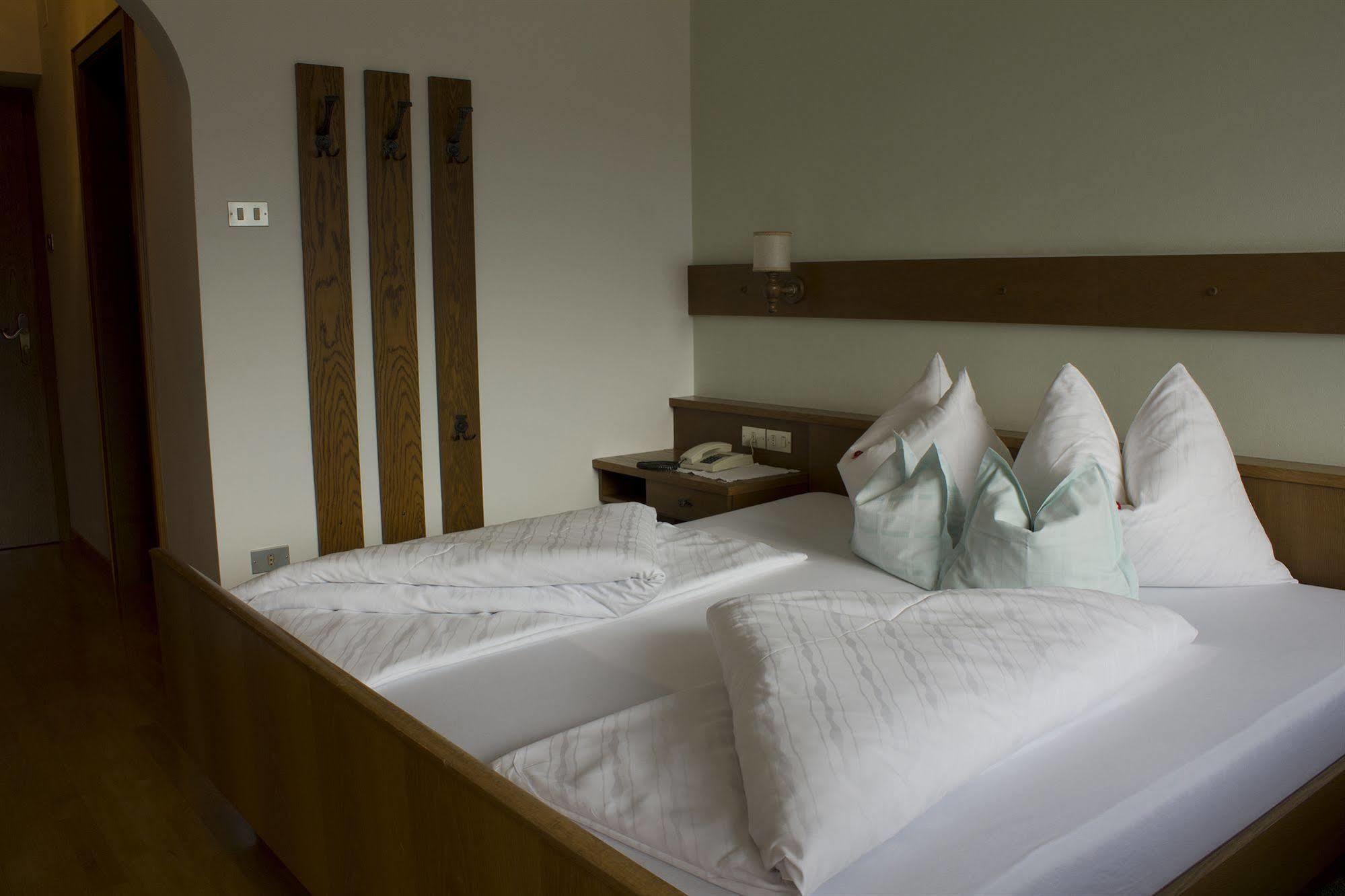 Hotel Tirolerhof San Giorgio  Ngoại thất bức ảnh